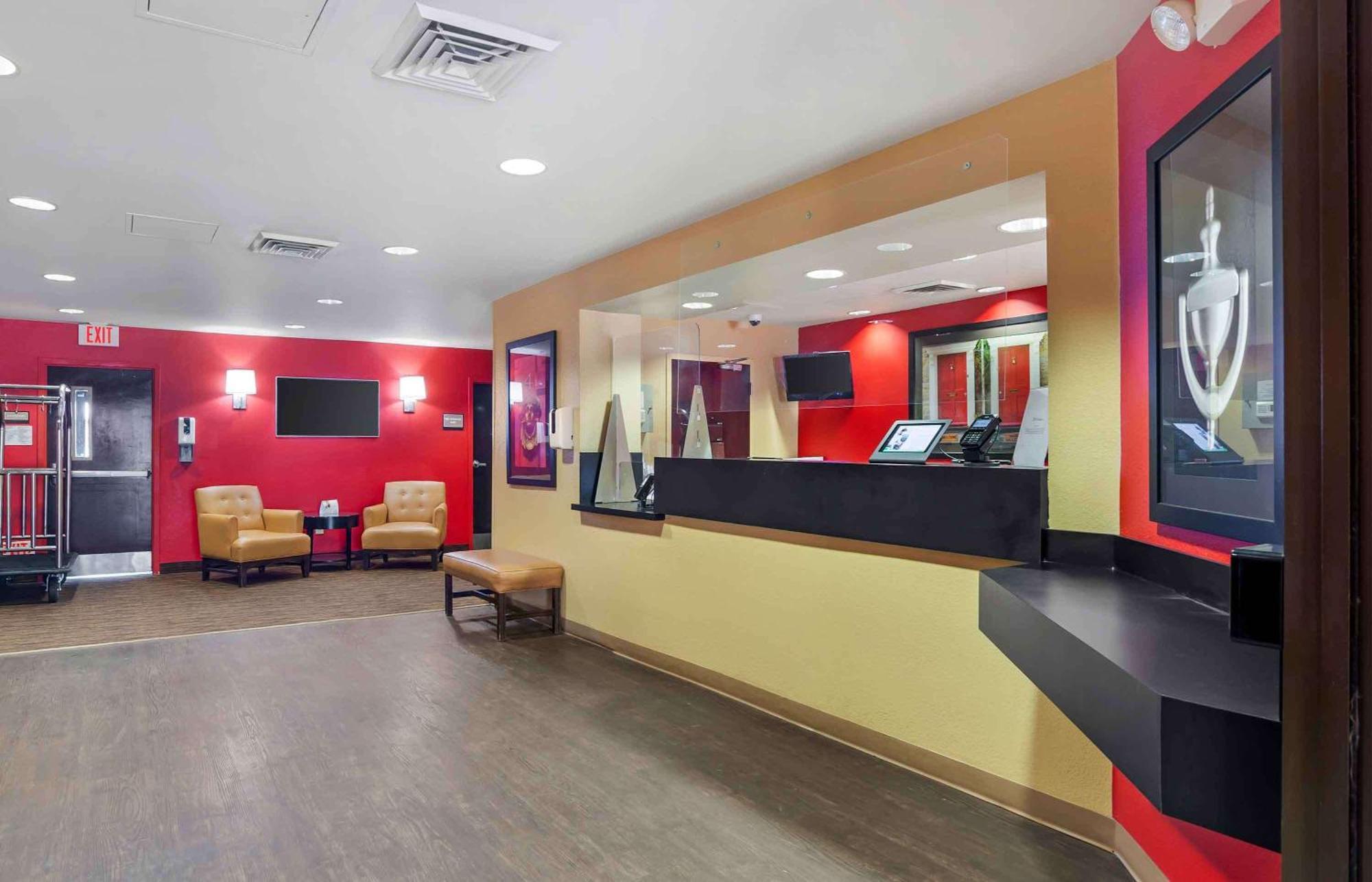 Extended America - - Airport Hotel 2*