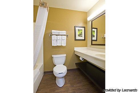 Extended America - - Airport Hotel