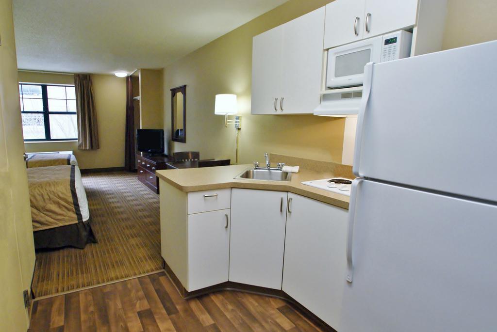 Extended America - - Airport 2* Palm Springs