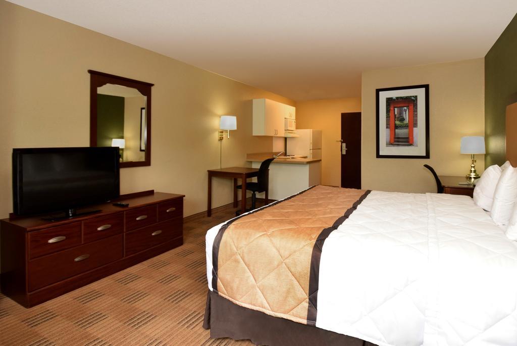 Extended America - - Airport Hotel 2*
