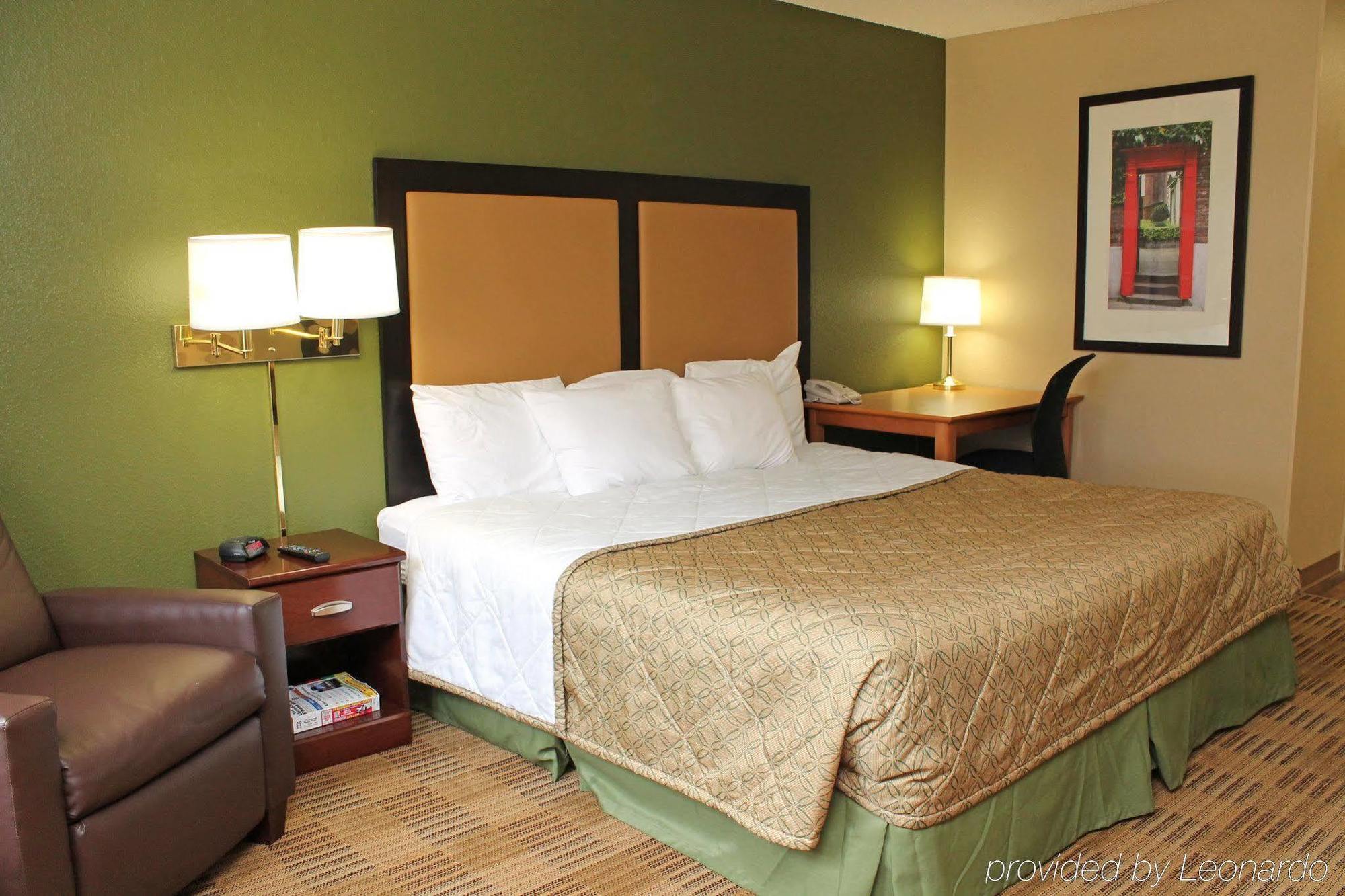 Extended America - - Airport Hotel 2*